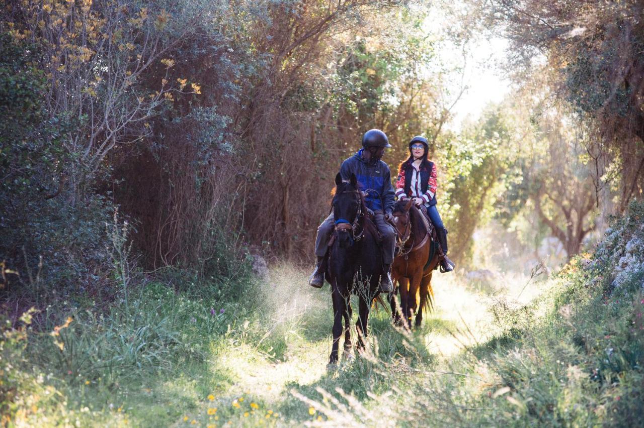 Вилла Pantalica Ranch Agriturismo Siciliano Sortino Экстерьер фото